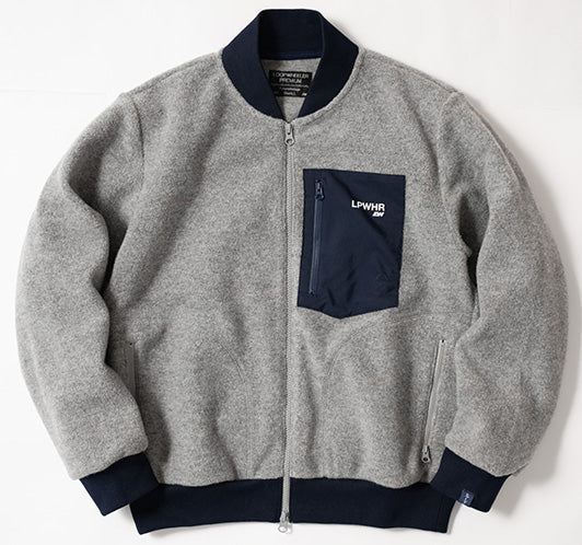 The wool TSURIAMI pile MA-1 type jacket is now ready