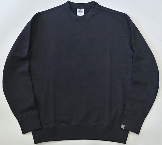 The classic LWLC for EDIFICE sweatshirt is now available.